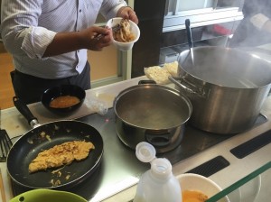 【松井産業食事会】肉卵うどん (1)