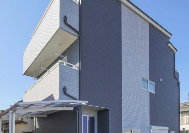 「広々リビングのある3階建てガレージ付きモダンデザイン住宅」(VISTA)