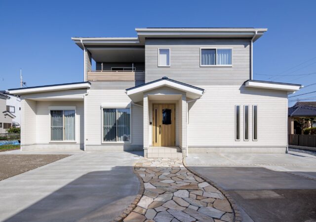 憧れのファミリークローゼットで家事を楽しく!開放感あふれるナチュラルモダンの家