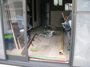 【埼玉県吉川市】M様床内装クロス上貼り工事 (4)