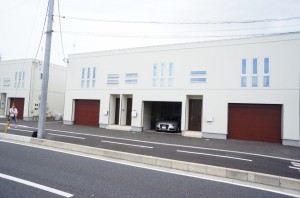 スクエアカーサ