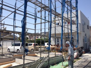 【吉川市】先行足場土台敷き