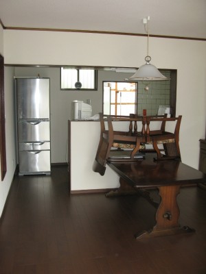 【埼玉県吉川市】M様床内装クロス上貼り工事 (9)