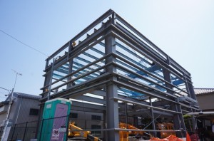 三郷市K様新社屋鉄骨建て方 (3)