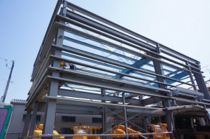 三郷市K様新社屋鉄骨建て方 (2)