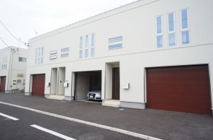 スクエアカーサ