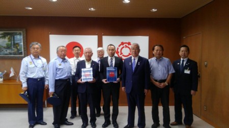 松井産業は社会との調和を経営方針に掲げています。