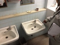 【三郷市店舗】トイレ改修リフォーム事例。とても良い仕上がりになりましてお客様からお褒めの言葉をいただきました。