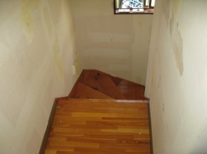 【埼玉県吉川市】M様床内装クロス上貼り工事 (5)